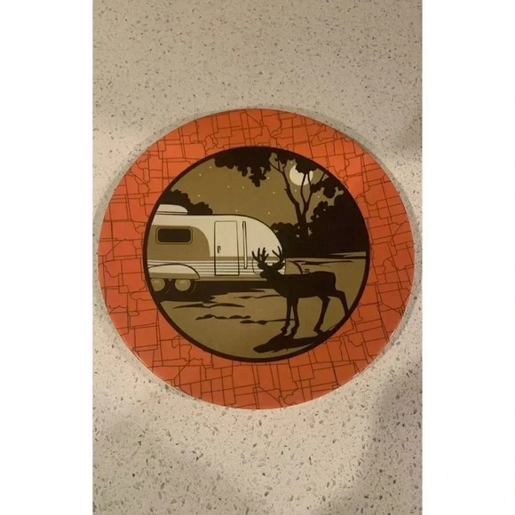 Camp Casual Retro Themed Plates set of 4 - Picture 3 of 9